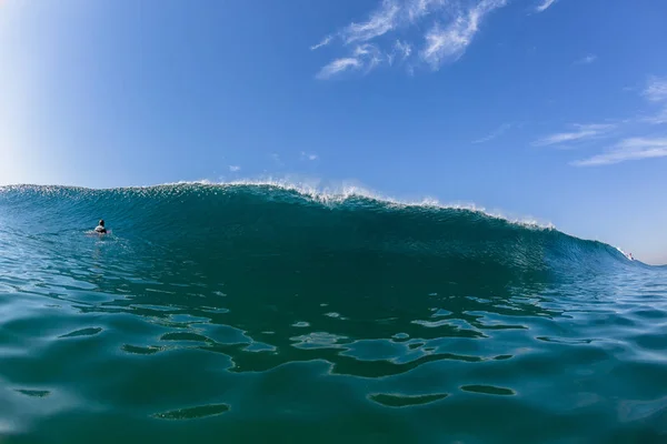 Ozean Meereswelle Vertikal Kracht Hohle Schläuche Wasserkraft Auf Flachen Riffen — Stockfoto