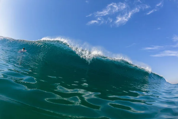 Ocean Tenger Hullám Függőleges Összeomló Üreges Cső Víz Hatalom Sekély — Stock Fotó