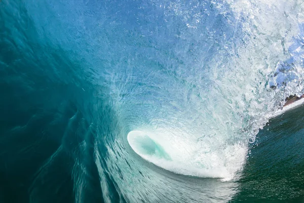 Ωκεανό Κύμα Της Θάλασσας Κατακόρυφη Συντρίβεται Κοίλο Σωλήνα Δύναμη Του — Φωτογραφία Αρχείου