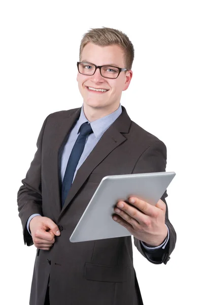 Foto Tempo Integral Jovem Sorridente Empresário Com Óculos Segurando Tablet — Fotografia de Stock