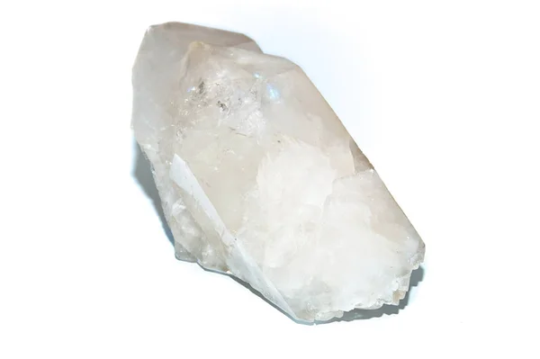 一种大的双尖清晰的白色石英晶体 用于在白色表面进行治疗 — 图库照片