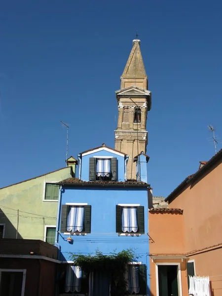 Burano Stare Miasto Krzywa Wieża Kościoła — Zdjęcie stockowe
