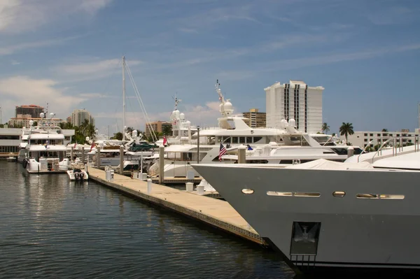 Marina Harbor Yachts Ships Pier Wharf Invest Park Many Great — Stock Photo, Image