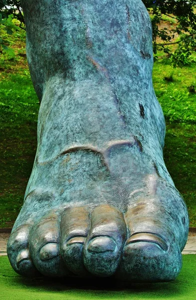Statua Leone Nel Parco — Foto Stock