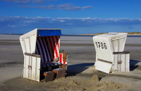 Krzesła Plażowe Latarnią Morską Westerhever — Zdjęcie stockowe