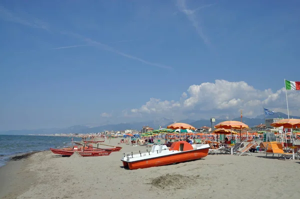 Viareggio Itália Toscana Praia Sonnenshirme Guarda Chuvas Guarda Sol Praia — Fotografia de Stock