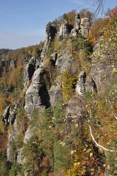 Bastion Skały Bastionowe Sama Dolina Łaby Rzeka Statek Statek Towarowy — Zdjęcie stockowe