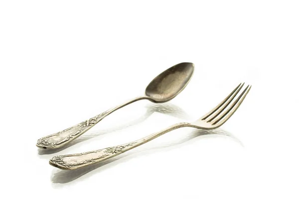 勺子和叉子 有白色的倒影 — 图库照片