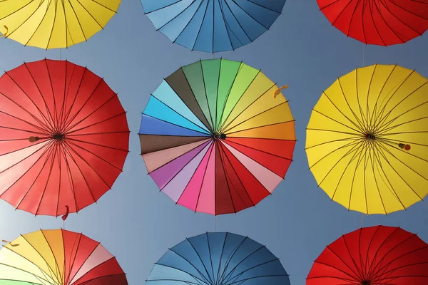 Bunte Regenschirme Und Regenschirm Hintergrund — Stockfoto