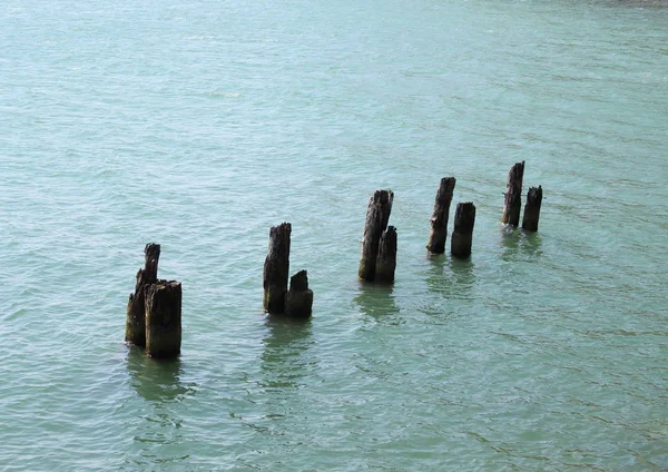 波罗的海的旧木制码头 — 图库照片