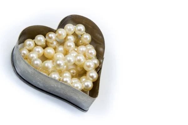 Collar Perlas Con Corazón —  Fotos de Stock
