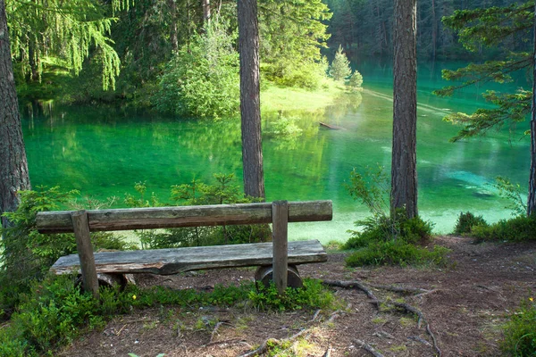 Зона Отдыха Зеленом Озере — стоковое фото
