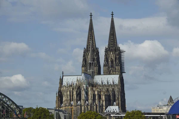 Kölni Katedrális Közelében Található Rajna Folyó Vett Egy Napos Reggel — Stock Fotó