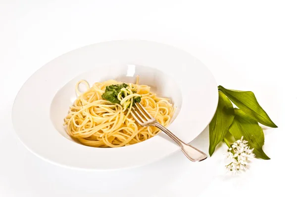 Espaguete Com Pesto Alho Selvagem — Fotografia de Stock