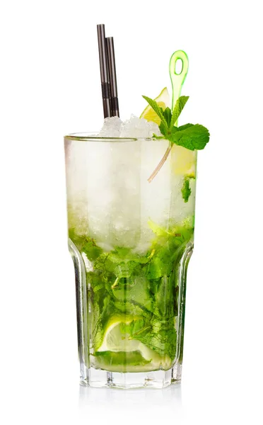 Mojito Cocktail Med Lime Frukter Amd Mynta Isolerad Vit Bakgrund — Stockfoto