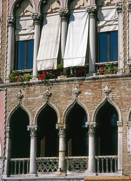 Janelas Com Tons Palácio Veneza — Fotografia de Stock