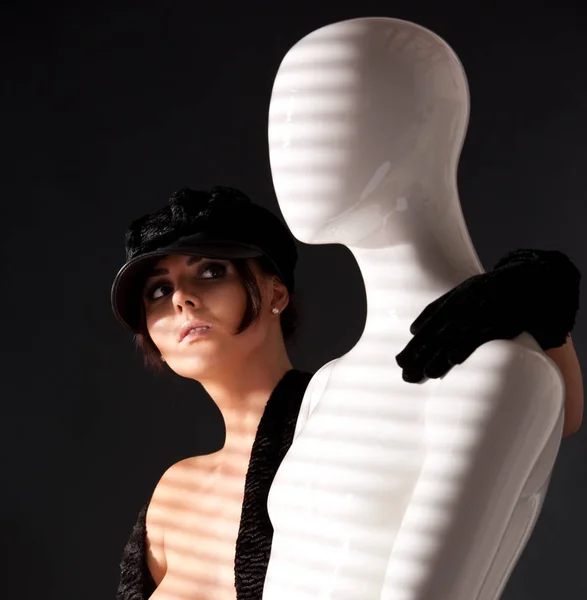 Picture Naked Woman White Male Mannequin — Stock Photo, Image