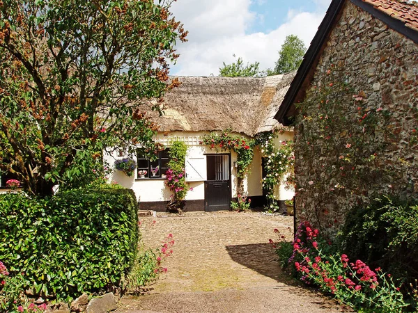 Historyczny Dom Village Wielka Brytania — Zdjęcie stockowe