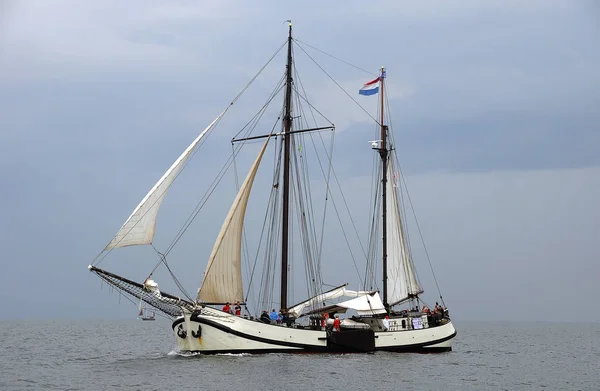 Segelschiff Boot Wasser Transport Von Wasserfahrzeugen — Stockfoto