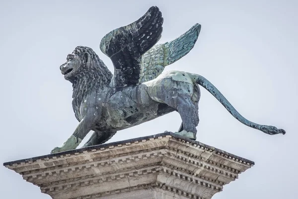 Uma Imagem Uma Bela Escultura Leão Veneza Itália — Fotografia de Stock