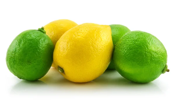 Reife Limette Und Zitrone Isoliert Auf Weißem Hintergrund — Stockfoto