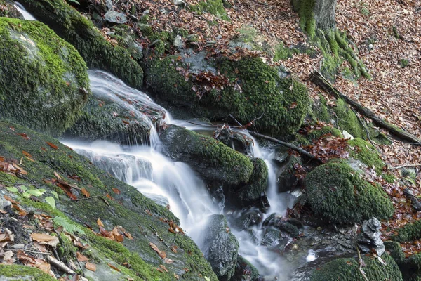 Schilderachtig Uitzicht Majestueus Landschap Met Waterval — Stockfoto