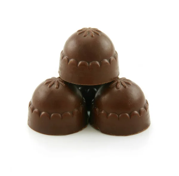 Choklad Godis Pyramid Isolerad Vit Bakgrund — Stockfoto