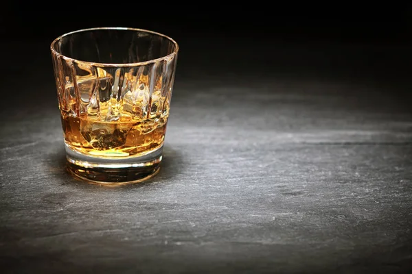 Whiskey Rocks Glass Tumbler Standing Bar Counter Shadows Highlight Copyspace — Stock Photo, Image