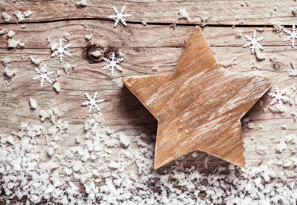 Сделанная Вручную Ржавая Деревянная Рождественская Звезда Пушистыми Снежинками Старой Фактурной — стоковое фото