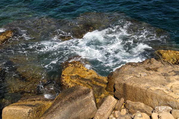 Скалистый Берег Средиземном Море — стоковое фото