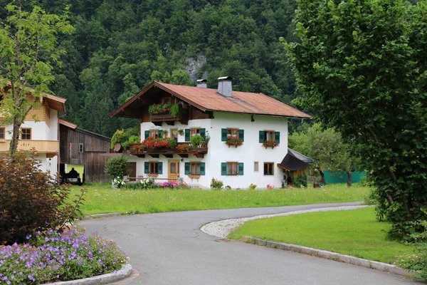 Casa Residencial Nos Alpes — Fotografia de Stock
