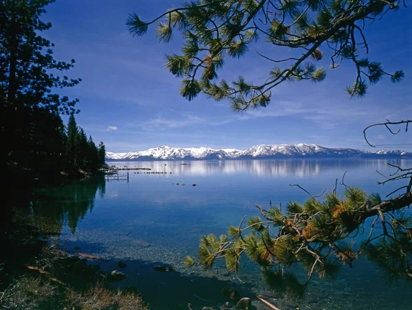 Lago Tahoe Con Cime Innevate California — Foto Stock