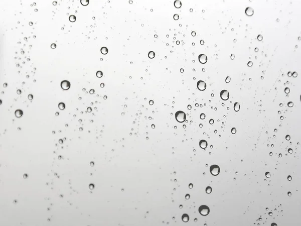 Druppels Regen Het Schuine Raam Glas Ondiep Dof — Stockfoto