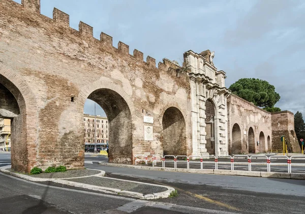 Porta San Giovanni Una Puerta Muralla Aureliana Roma Que Abarca —  Fotos de Stock