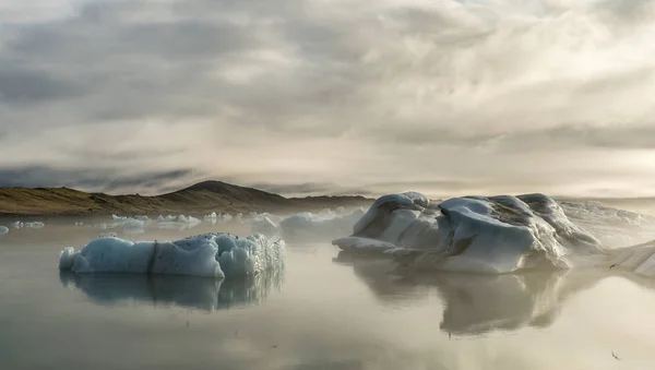 Gletscherlagune Weißer Gefrorener Eisberg Klimawandel — Stockfoto