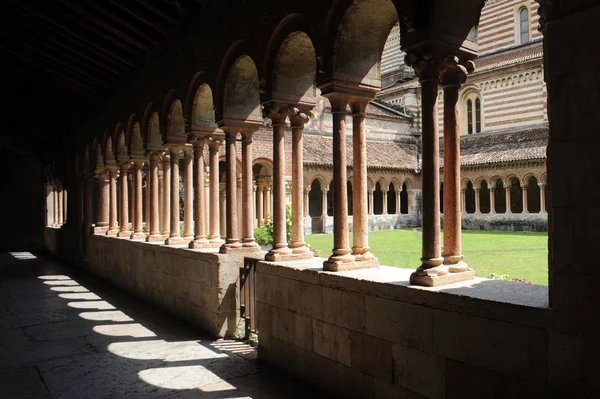 Buildings Monuments City Verona Basilica San Zeno Maggiore — Stock Photo, Image