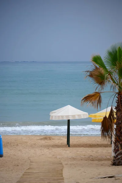Playa Con Dolor Silla Cubierta — Foto de Stock