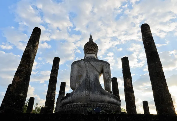 泰国Sukhothai历史公园石佛寺背景 — 图库照片