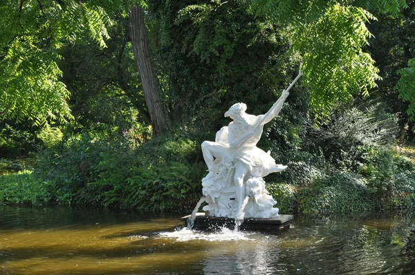 Características Água Estátua Neptune Flora Cologne — Fotografia de Stock