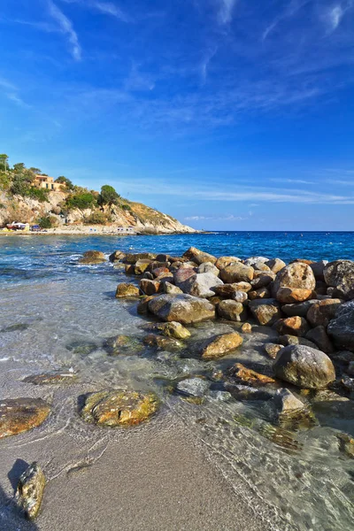 Kilátás Szent Andrea Falu Homokos Strand Elba Sziget Olaszország — Stock Fotó