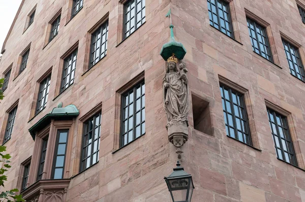 Escultura Uma Casa Nuremberg — Fotografia de Stock