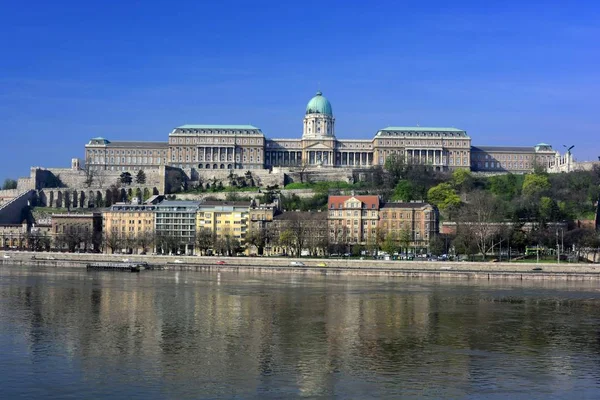 Kastély Palota Burgberg Danube Budapest — Stock Fotó