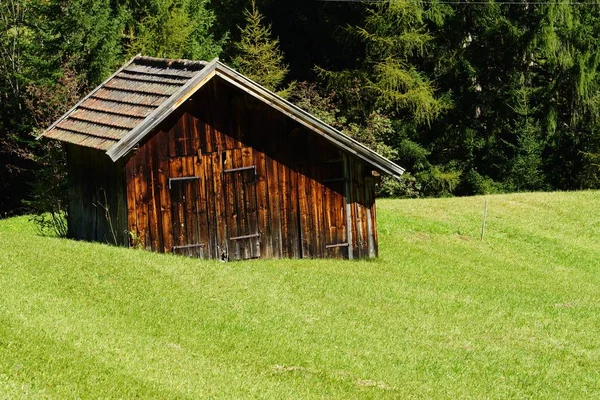 Dřevěný Dům Alpách — Stock fotografie