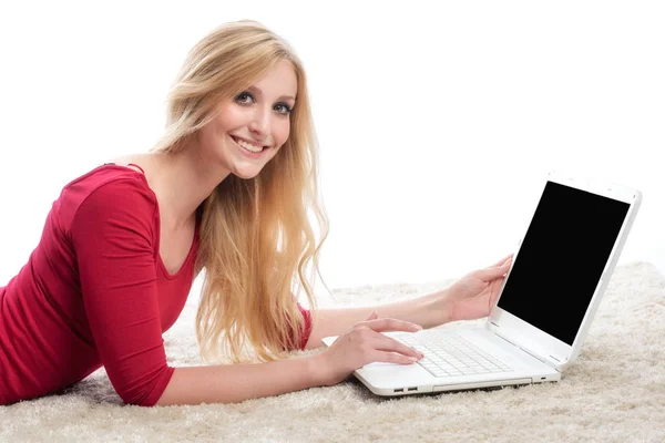 Woman Lying Prone Position Laptop — Stock Photo, Image