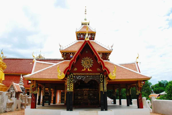 Chedi Phra Att Phanom Och Blå Himmel Vid Nakorn Phanom — Stockfoto