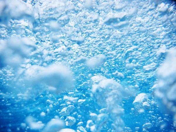 Капли Воды Поверхности Голубого Неба — стоковое фото