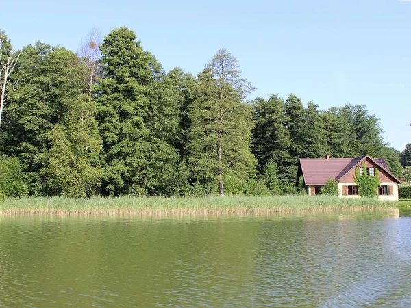 Bela Vista Lago Calmo — Fotografia de Stock