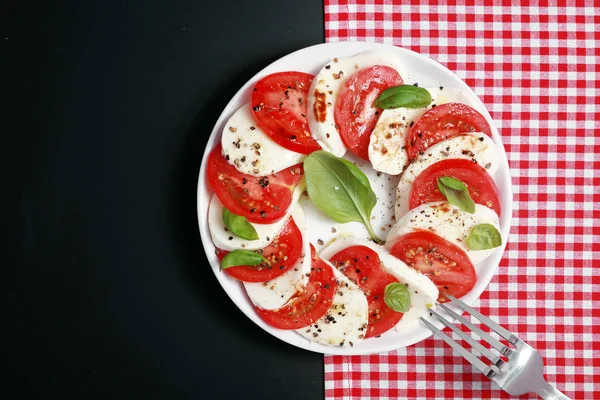 Vue Haut Une Assiette Salade Italienne Caprese Avec Alternance Tranches — Photo