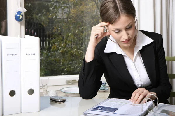 Portrait Woman Field — Stock Photo, Image