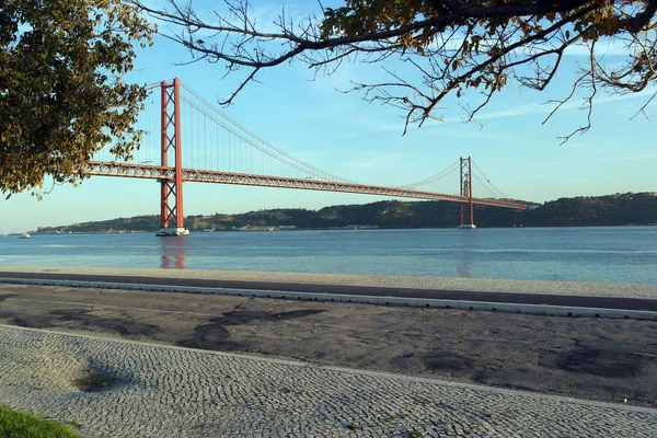 Puente Del Abril Lisboa Portugal — Foto de Stock